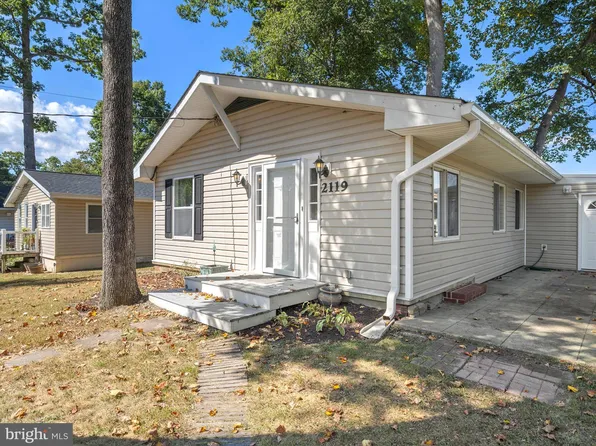 2119 Shore Dr, Edgewater, MD 21037