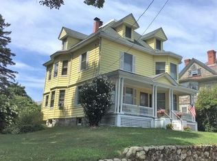 16 Nathan Hale St, New London, CT 06320