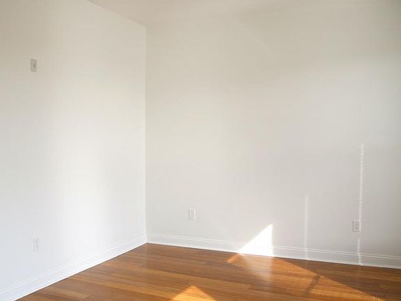 4th image of 100 Dorrance St Unit 309