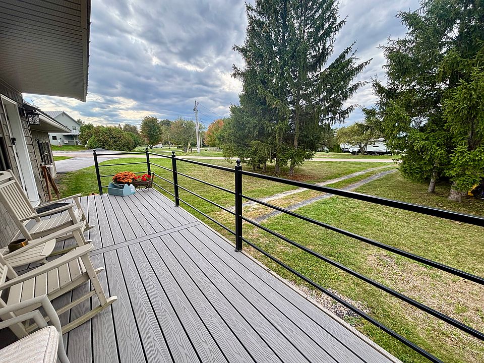 Private Front Deck