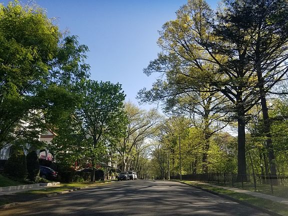 5th image of 70 Morse Ave