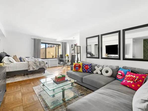 200 East 36th Street image 1 of 9