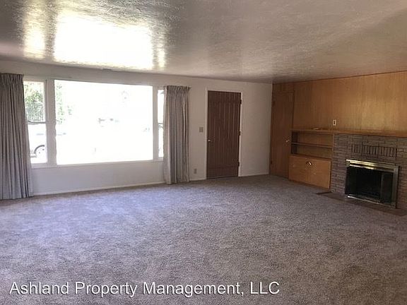 3rd image of 1670 Parker St