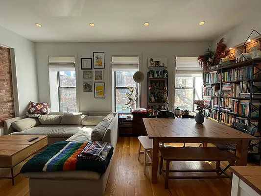 Rented by Oxford Property Group | media 1