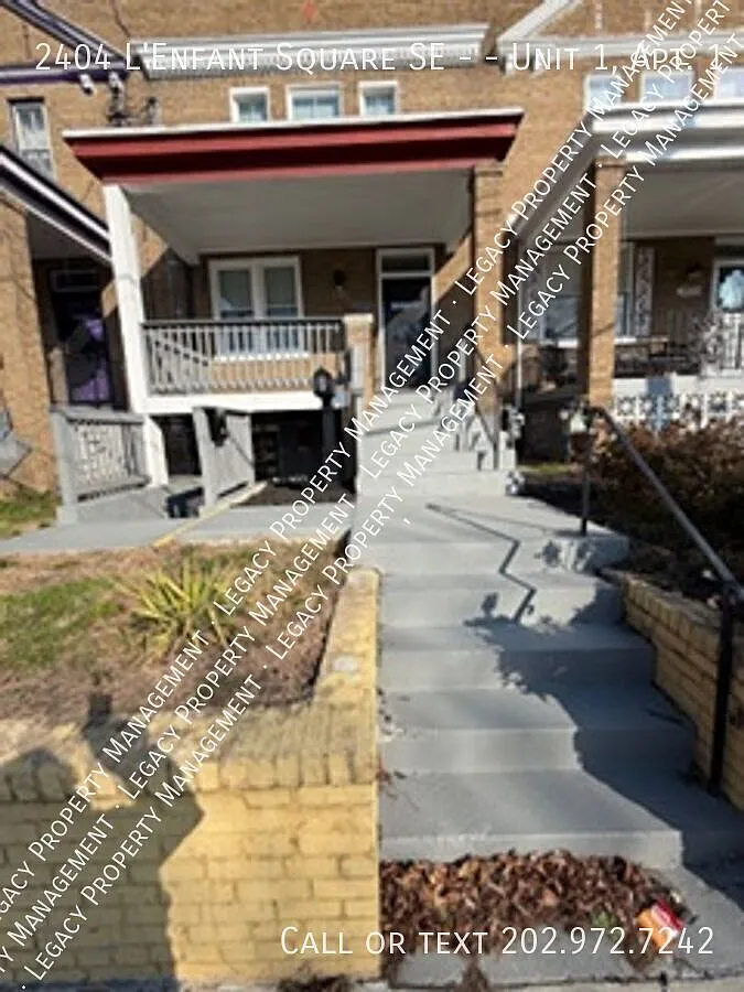 Building Photo - 2404 Lenfant Sq SE #1