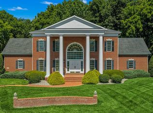 1215 Rivergreen Ln, Bowling Green, KY 42103