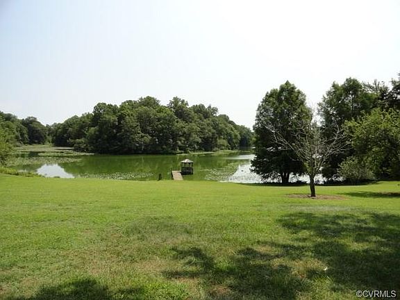 4th image of 689 Hollyfield Ln