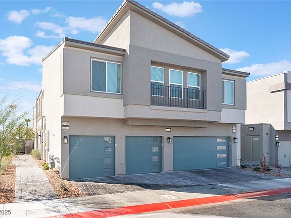 2nd image of 4915 Chidlaw Ave #2