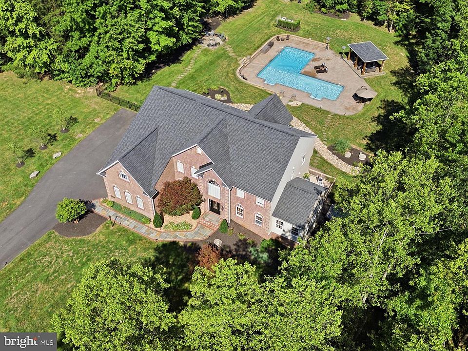 1st image of 99 Brookesmill Ln