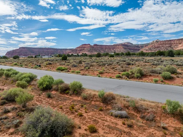 20 Lone Spur Cir, Kanab, UT 84741