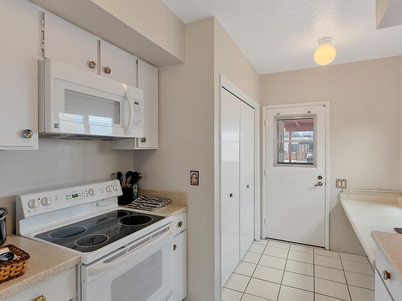 5th image of 338 N Calle Del Chancero