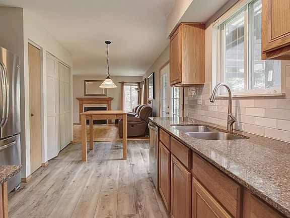 5th image of 2799 Squaw Valley Trl