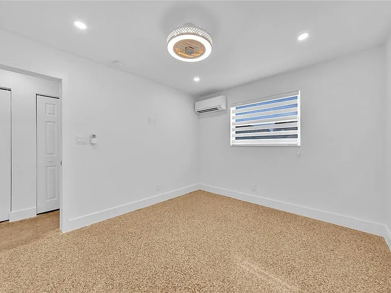 5122 NE 19th Ave #3 — Photo 15