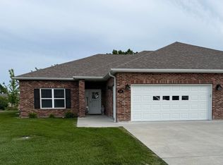 118 Osage Trl, Boonville, MO 65233