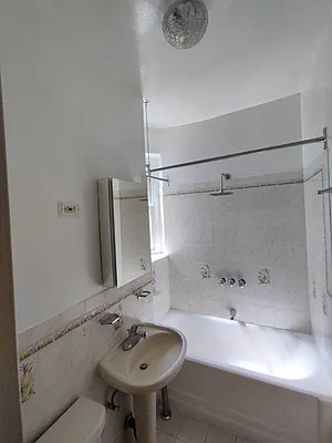 Rented by Elmekies Equities | media 7