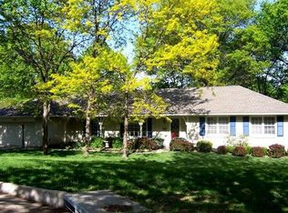 10331 Meadow Ln, Leawood, KS 66206