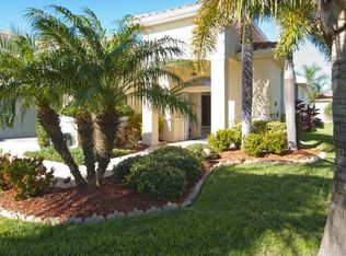 8681 Villanova Dr, Cape Canaveral, FL 32920