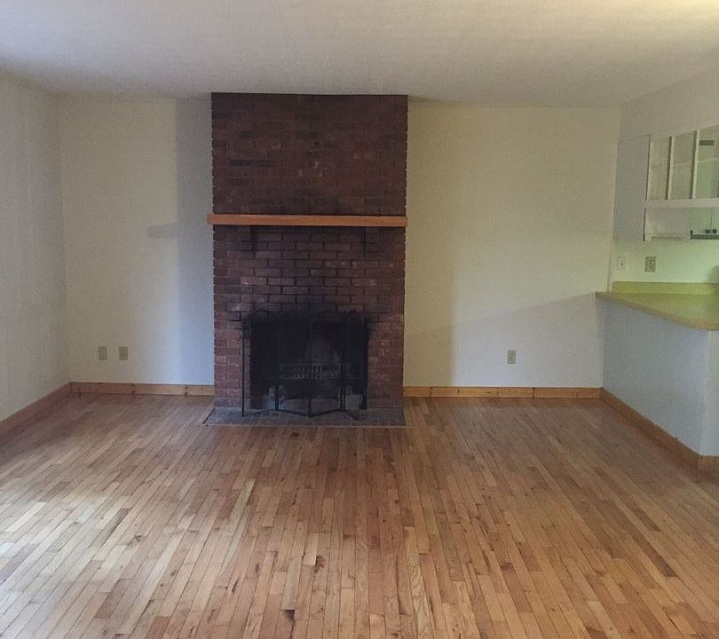 2nd image of 60 Ollie Weaver Rd APT 3
