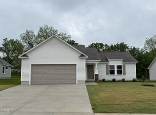 139 Oakfield Trace Dr, Four Oaks, NC 27524