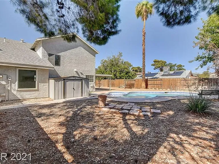 3554 El Camino Rd — Photo 18