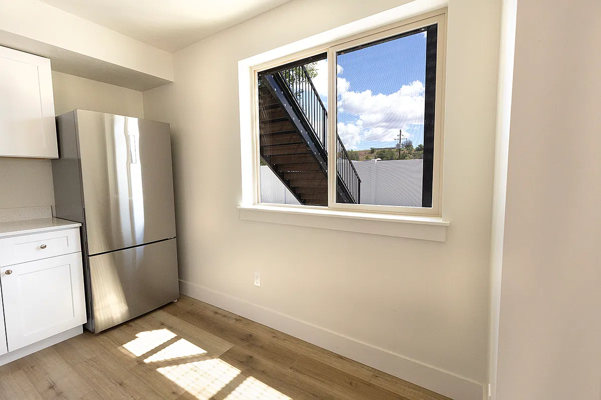 2 bed, 950 sqft, $1,465 — Photo 3