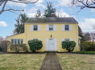 15 Chapman Rd, West Hartford, CT 06107