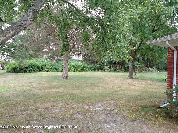 4th image of 36 A Snowberry Lane