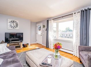 117 Sheehan Dr, Holyoke, MA 01040