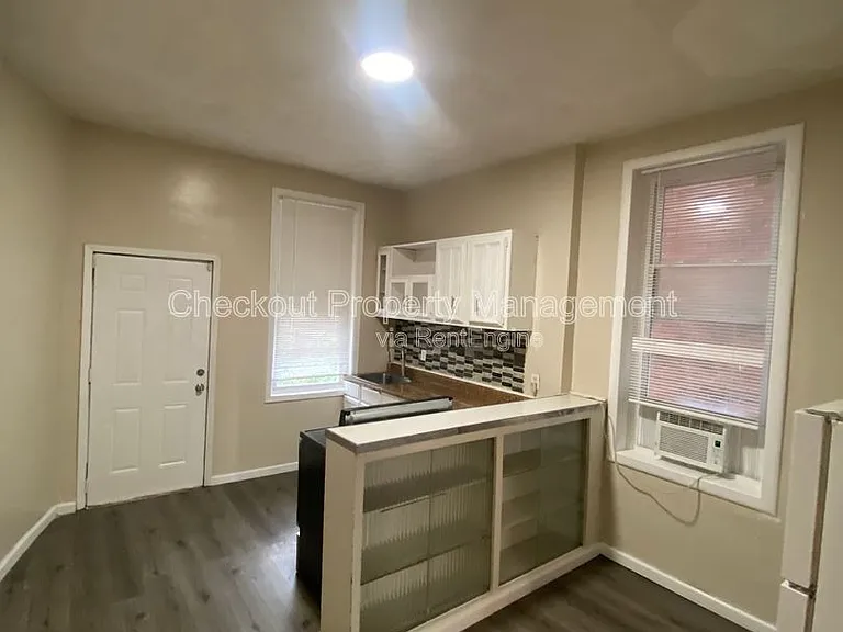4704 Michigan Ave — Photo 3