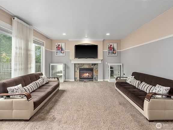 5th image of 13327 SE 279th Pl