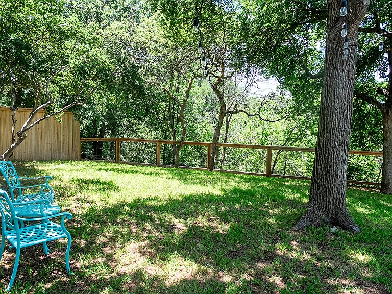 11106 Whiskey River Dr — Photo 24