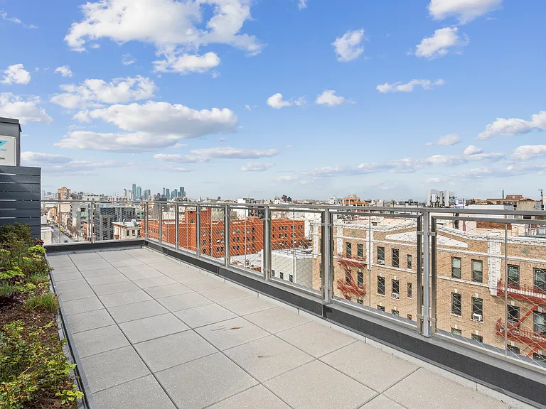 305 Union Ave #2C — Photo 17