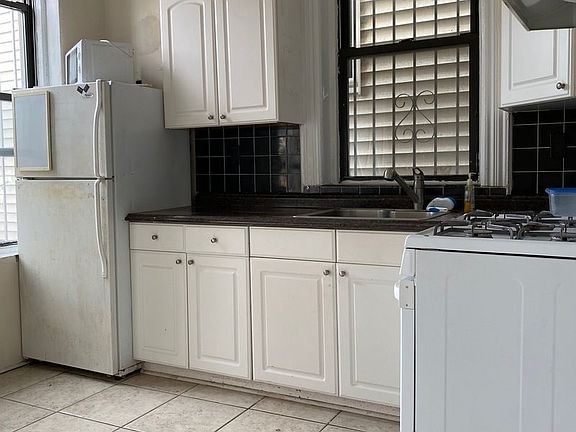 5th image of 32-39 38th St #1