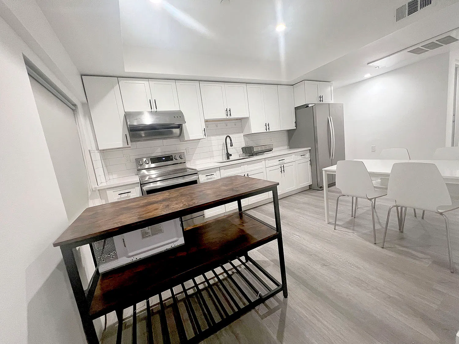 5 bed, $6,000 — Photo 2