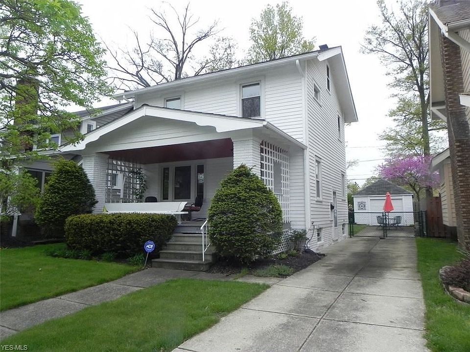 1st image of 17605 Fries Ave