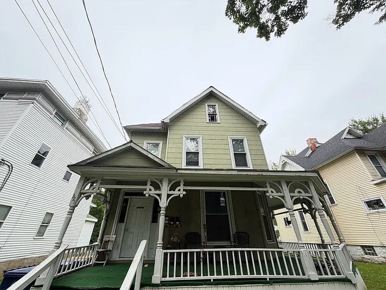 321 Washburn St #1 — Photo 1
