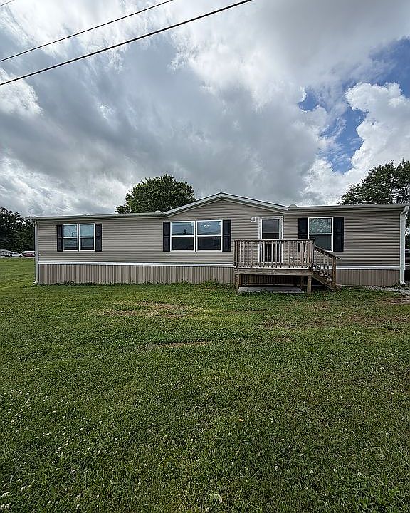 1st image of 380 Loreeta Dr