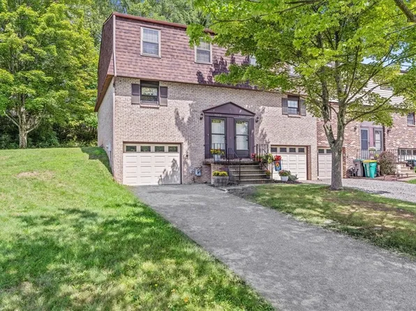 5063 Harvest Ln, Gibsonia, PA 15044