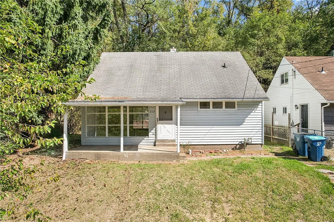 717 Jefferson Rd photo 1
