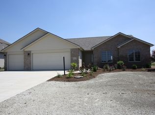 8626 Kilikenny Cv, Fort Wayne, IN 46835