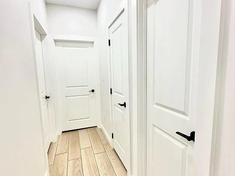 401 Tamarindo Ln — Photo 23