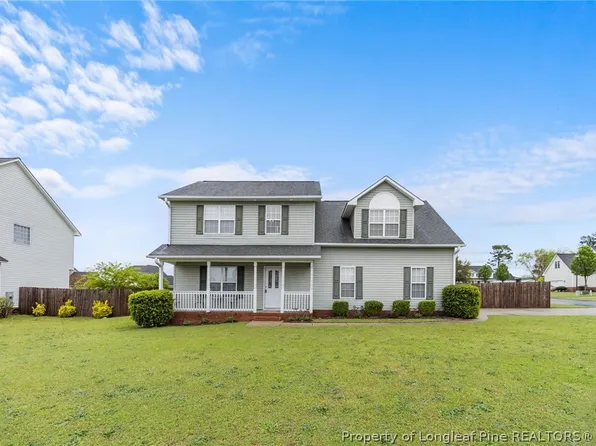 162 B J Palmer Dr, Spring Lake, NC 28390
