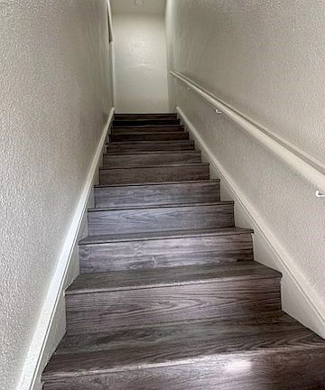 5th image of 1470 Henderson Ave APT B