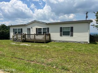 3385 Double Top Rd, Byrdstown, TN 38549