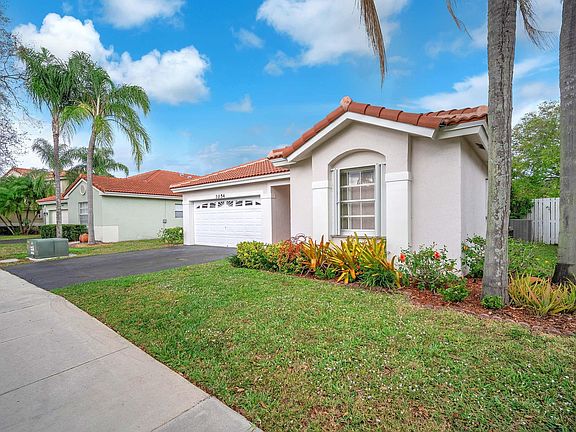 2nd image of 1054 NW 125th Avenue