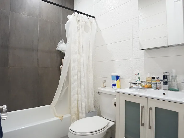 479 Lafayette Ave #2 — Photo 9