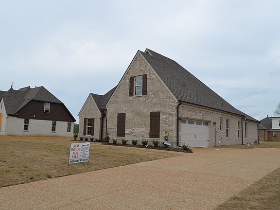 2nd image of 8878 Courtly Cir S