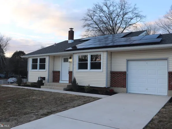 901 Bentley Rd, Lindenwold, NJ 08021