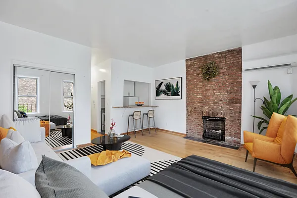 Rented by Douglas Elliman | media 16