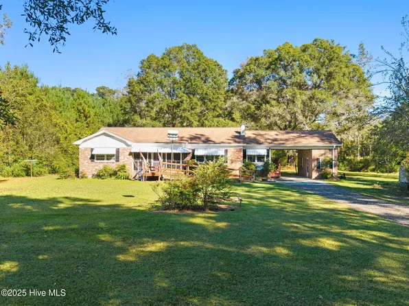 6882 Parker Road NW, Ash, NC 28420